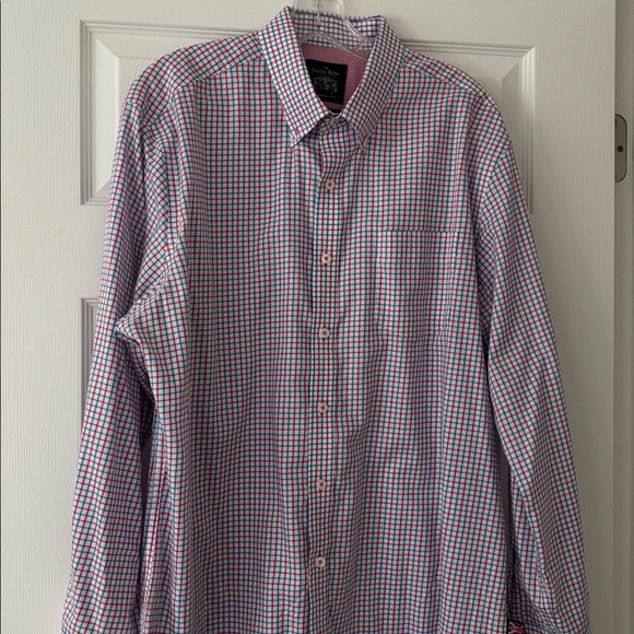 The Seville Row Company men’s shirt with contrasting cuff and inside placket. - Picture 2 of 5